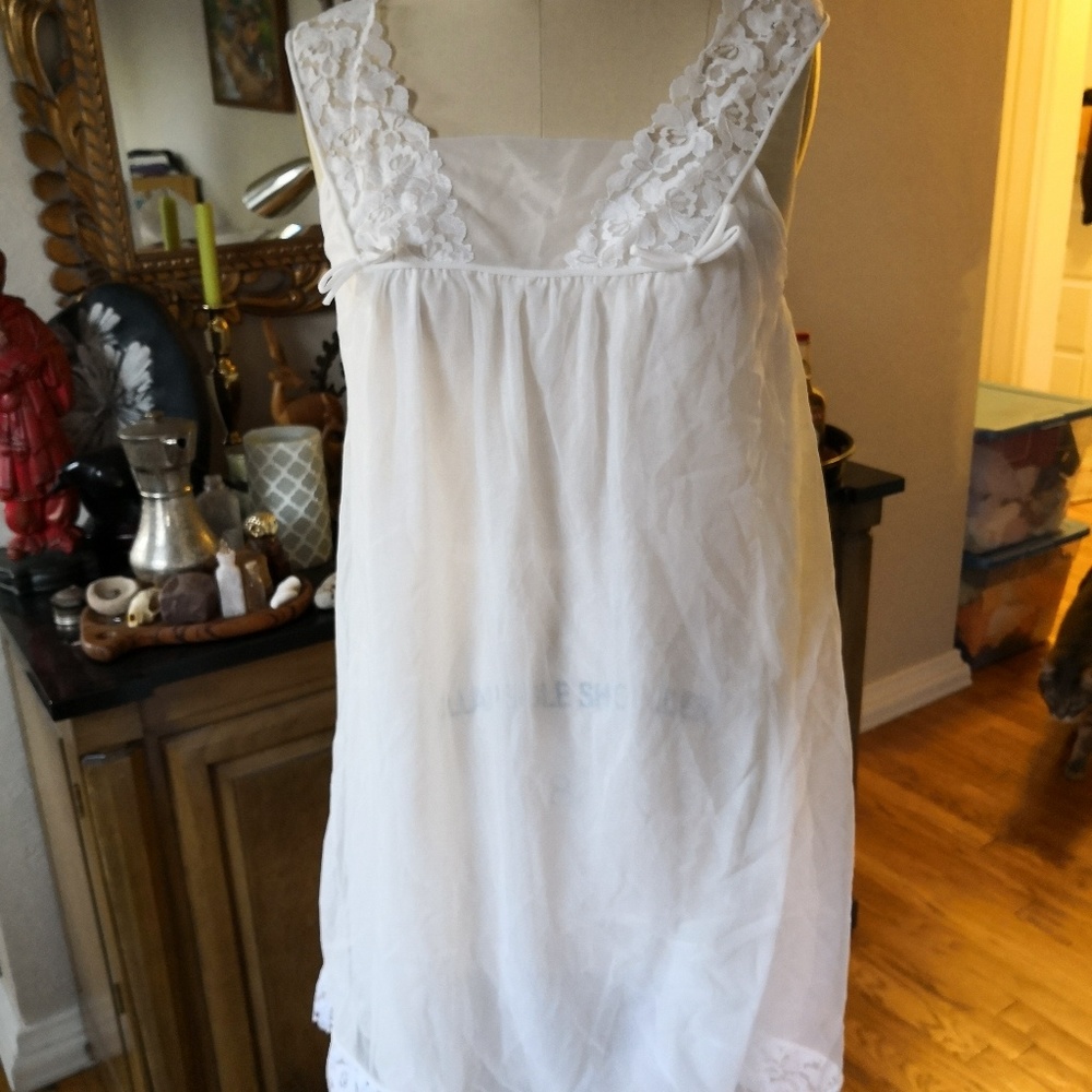 Vintage Bridal Peignoir Set - Picture 3 of 6